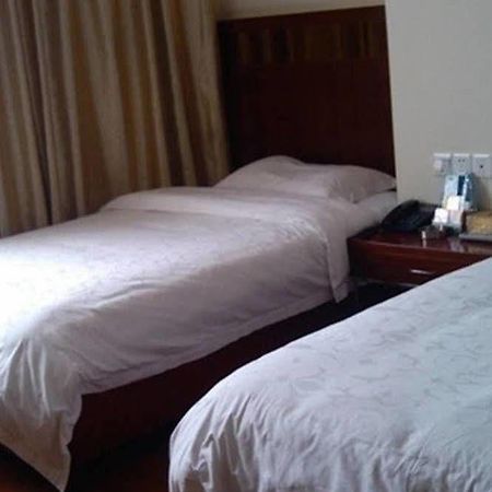 Zhanjiang Joyful Hotel Zhenhai  Zewnętrze zdjęcie